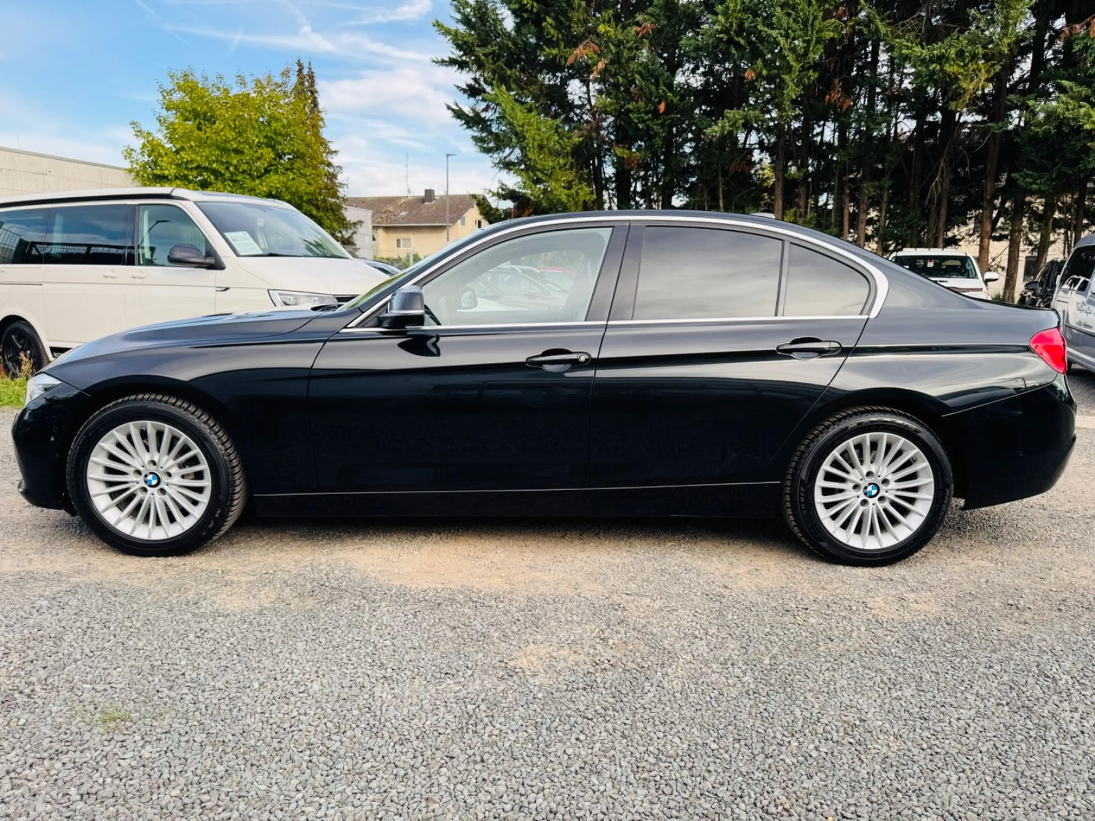 BMW 320 d Luxury Line/Head-Up/AppleCarPlay/360°Kamera — photo 2