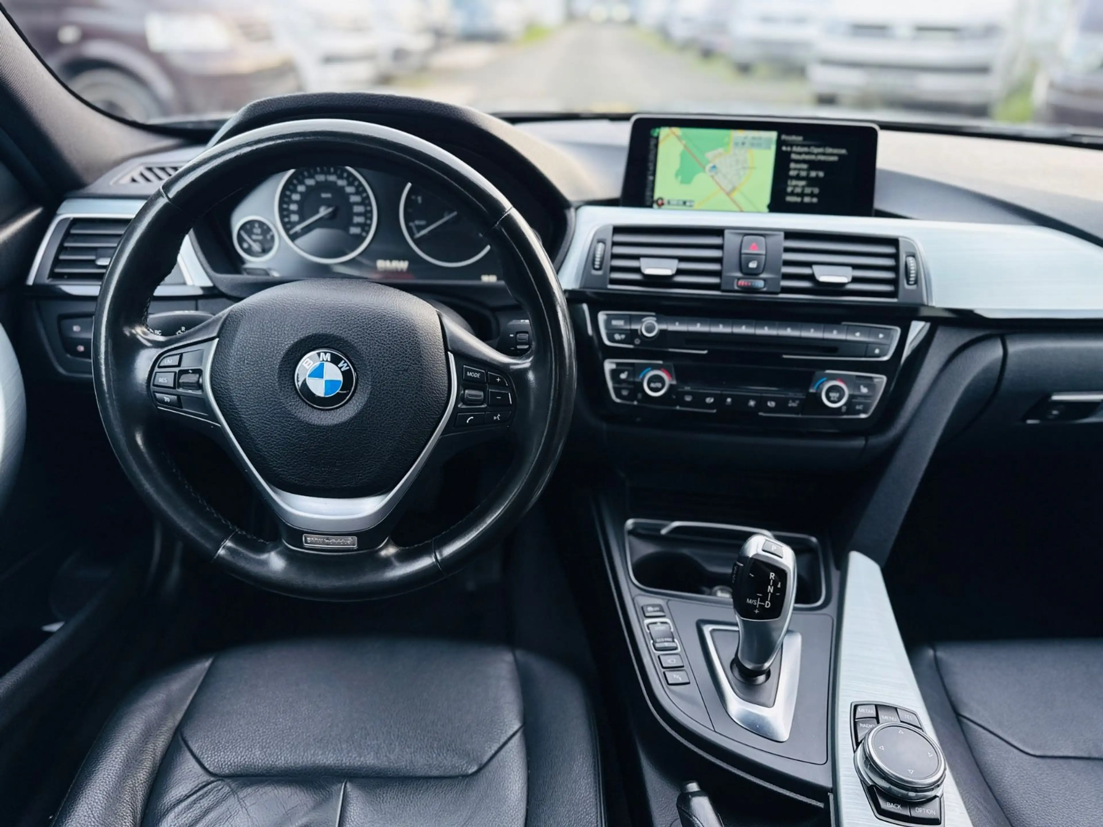BMW 320 d Luxury Line/Head-Up/AppleCarPlay/360°Kamera — photo 13