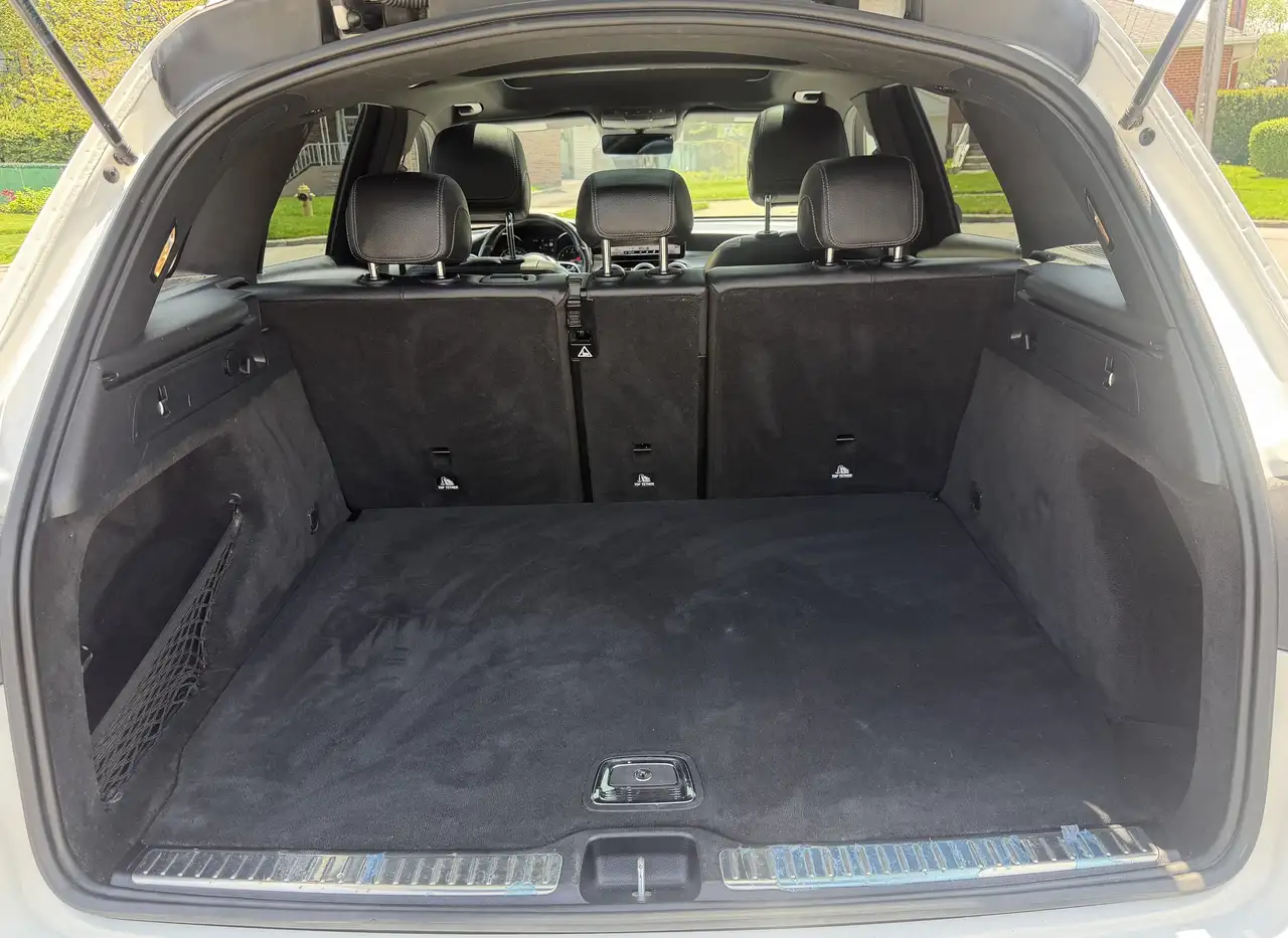 Mercedes-Benz GLC снимка Mercedes-Benz GLC