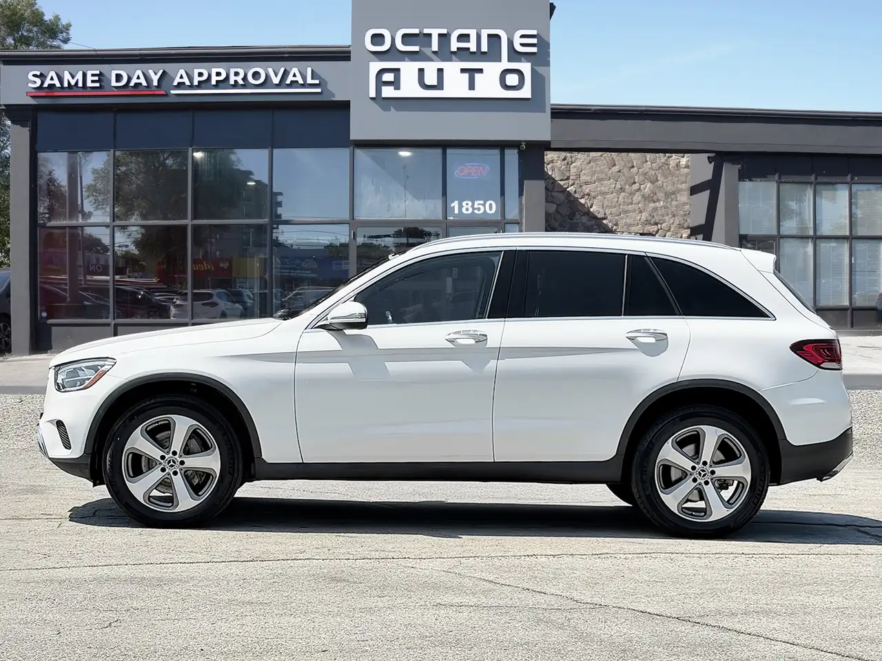 Mercedes-Benz GLC снимка Mercedes-Benz GLC