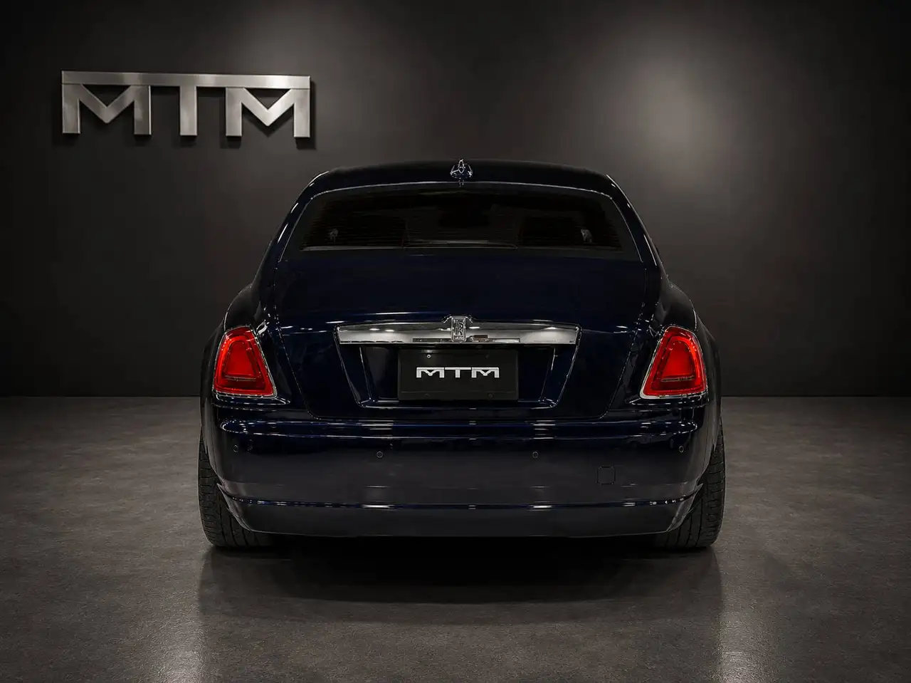 Rolls-Royce Ghost photo Rolls-Royce Ghost