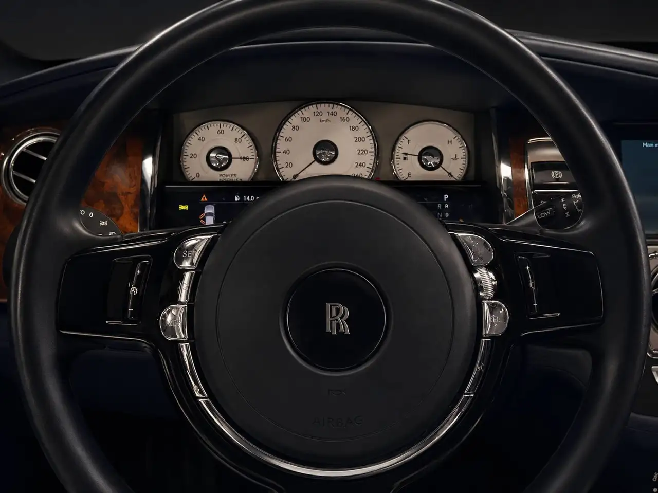 Rolls-Royce Ghost photo Rolls-Royce Ghost