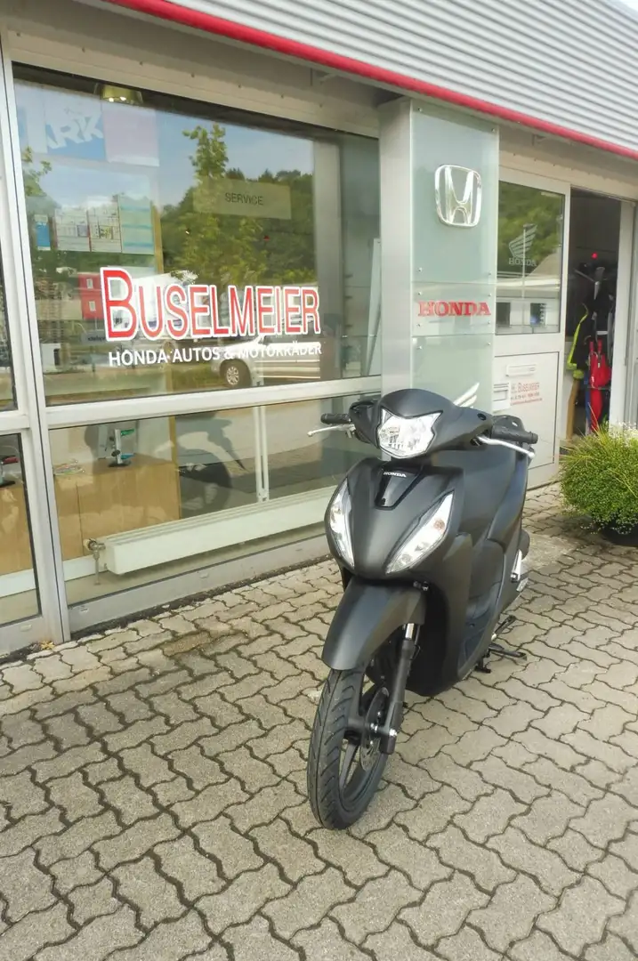 Honda Vision 110 Black - 2