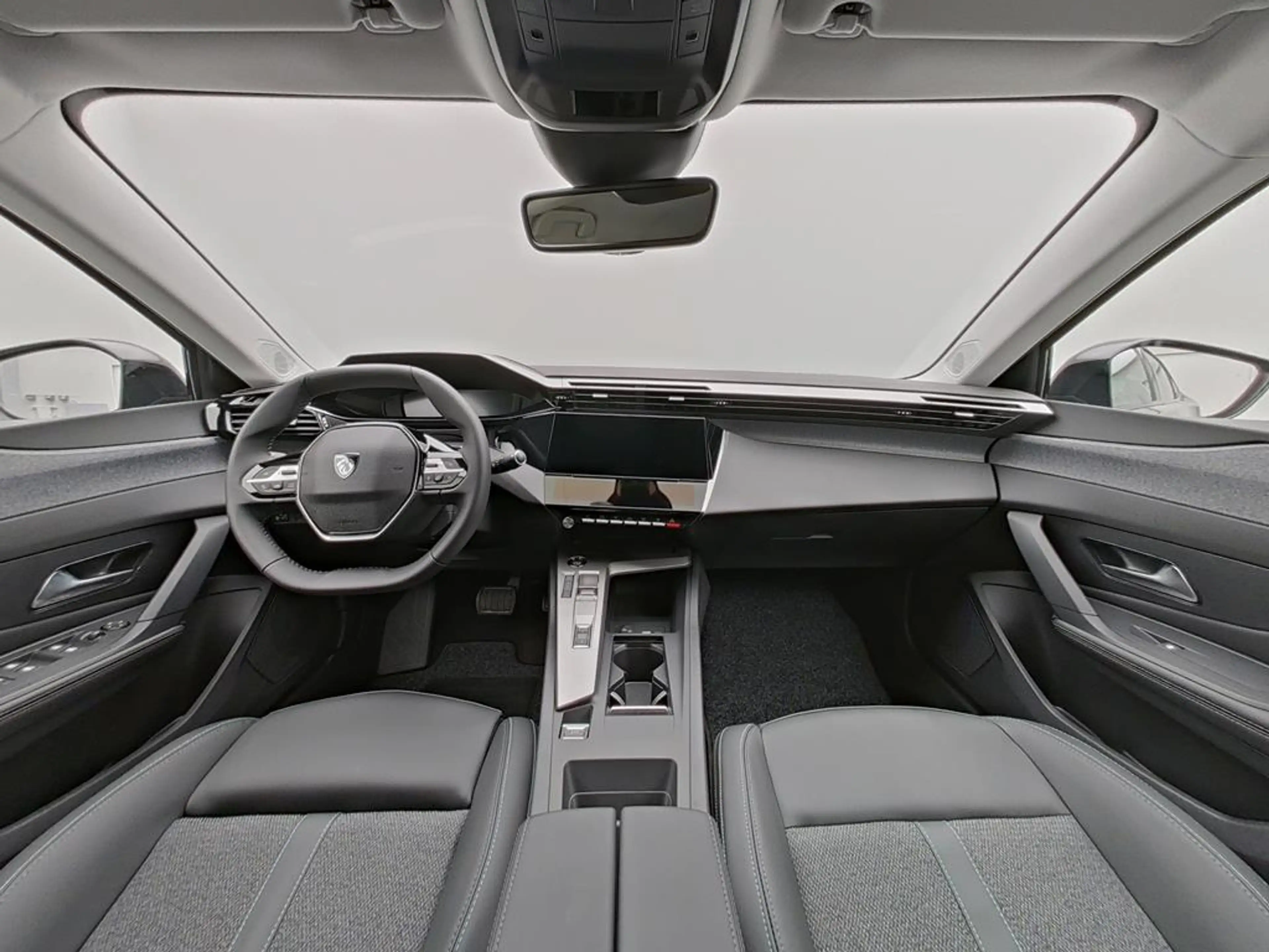 Peugeot 408 Allure Business HYBRID 145 e-DSC6 — photo 12