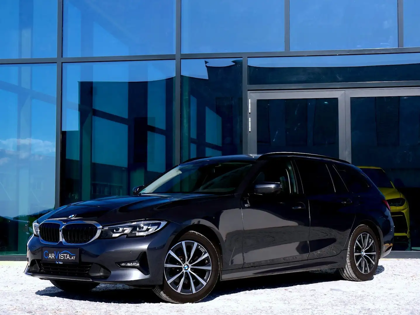 BMW 320 d xDrive Touring Aut. Silber - 1