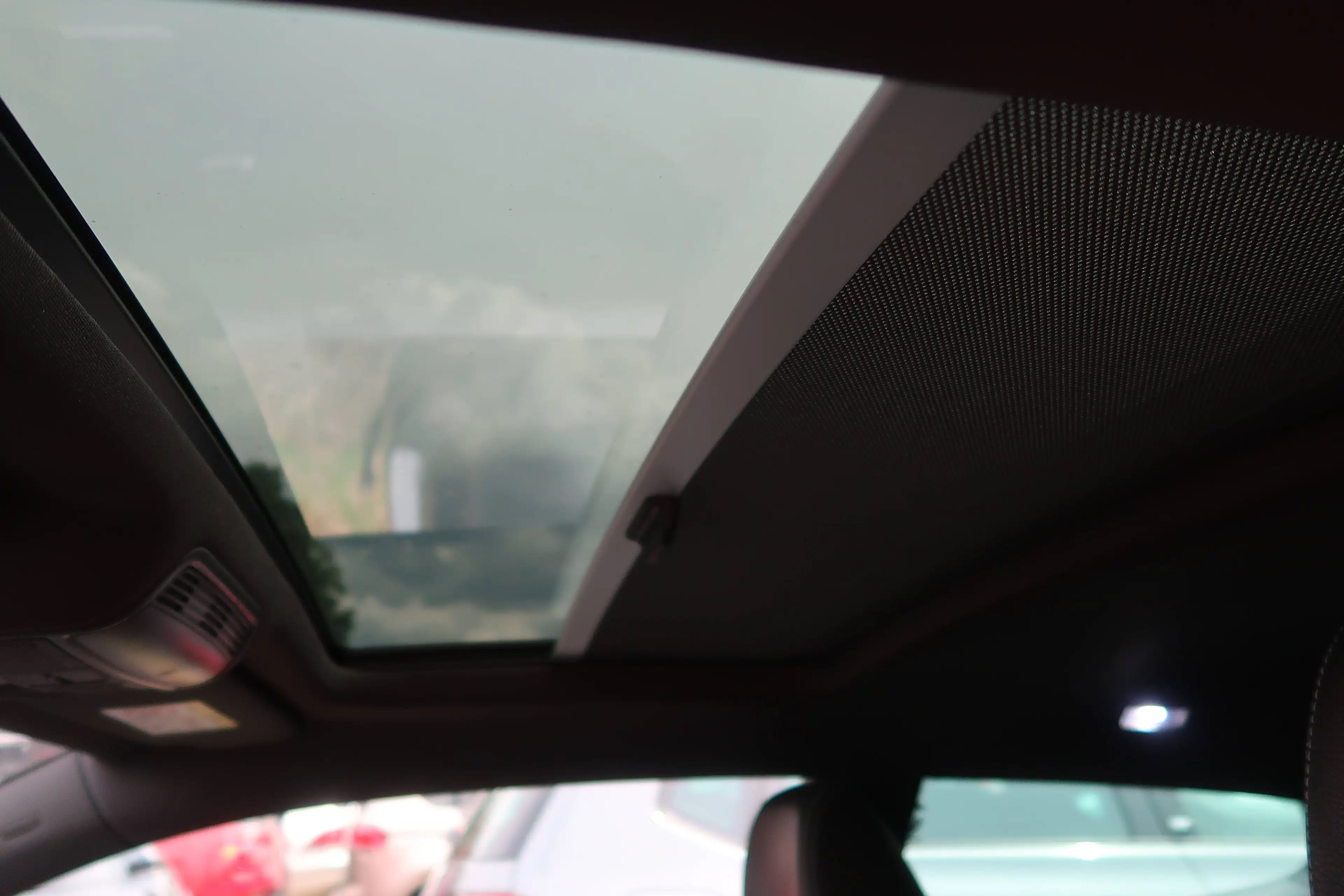 Volkswagen Scirocco 2.0 BMT/Start-Stopp Klima Pano — photo 11