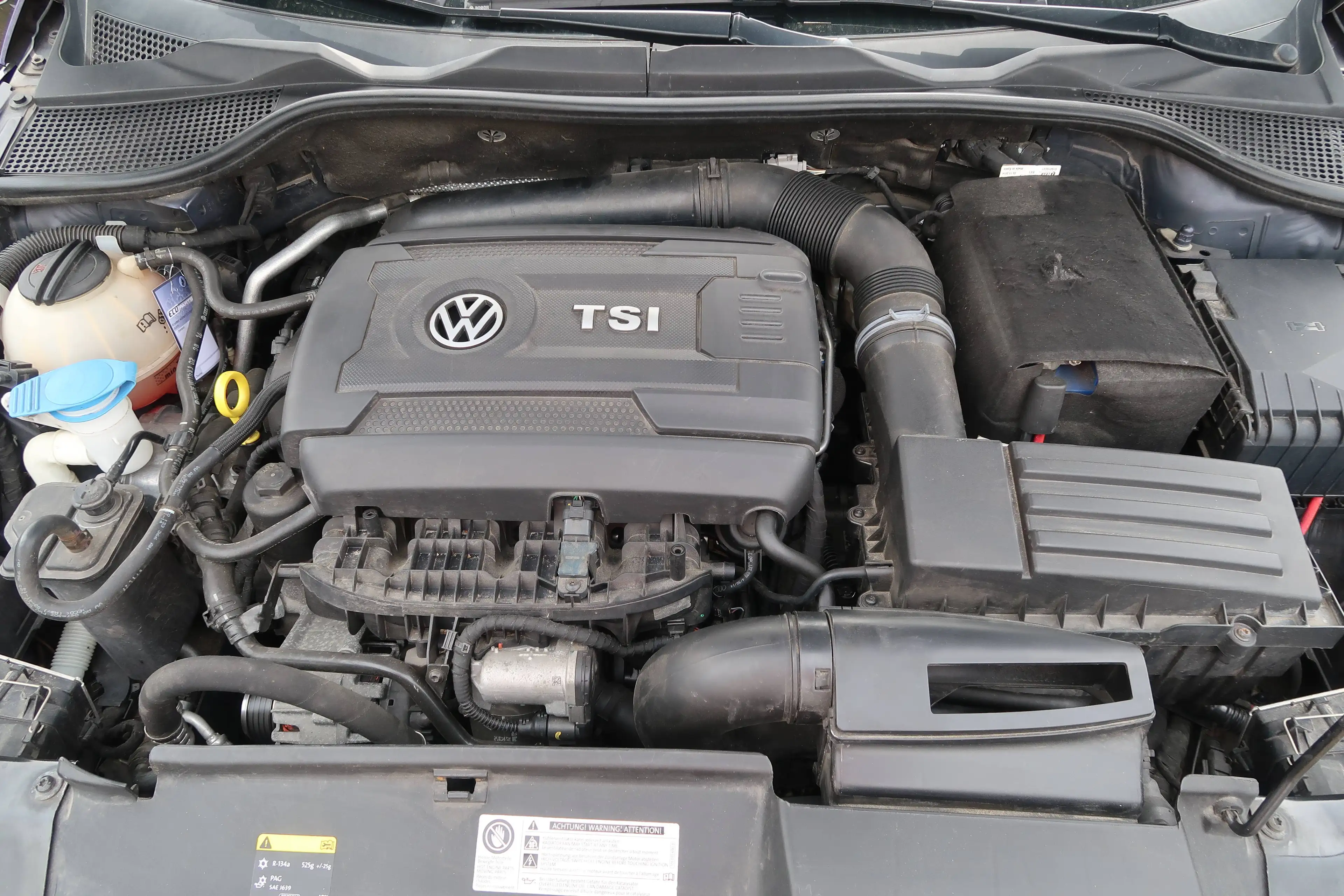 Volkswagen Scirocco 2.0 BMT/Start-Stopp Klima Pano — photo 6