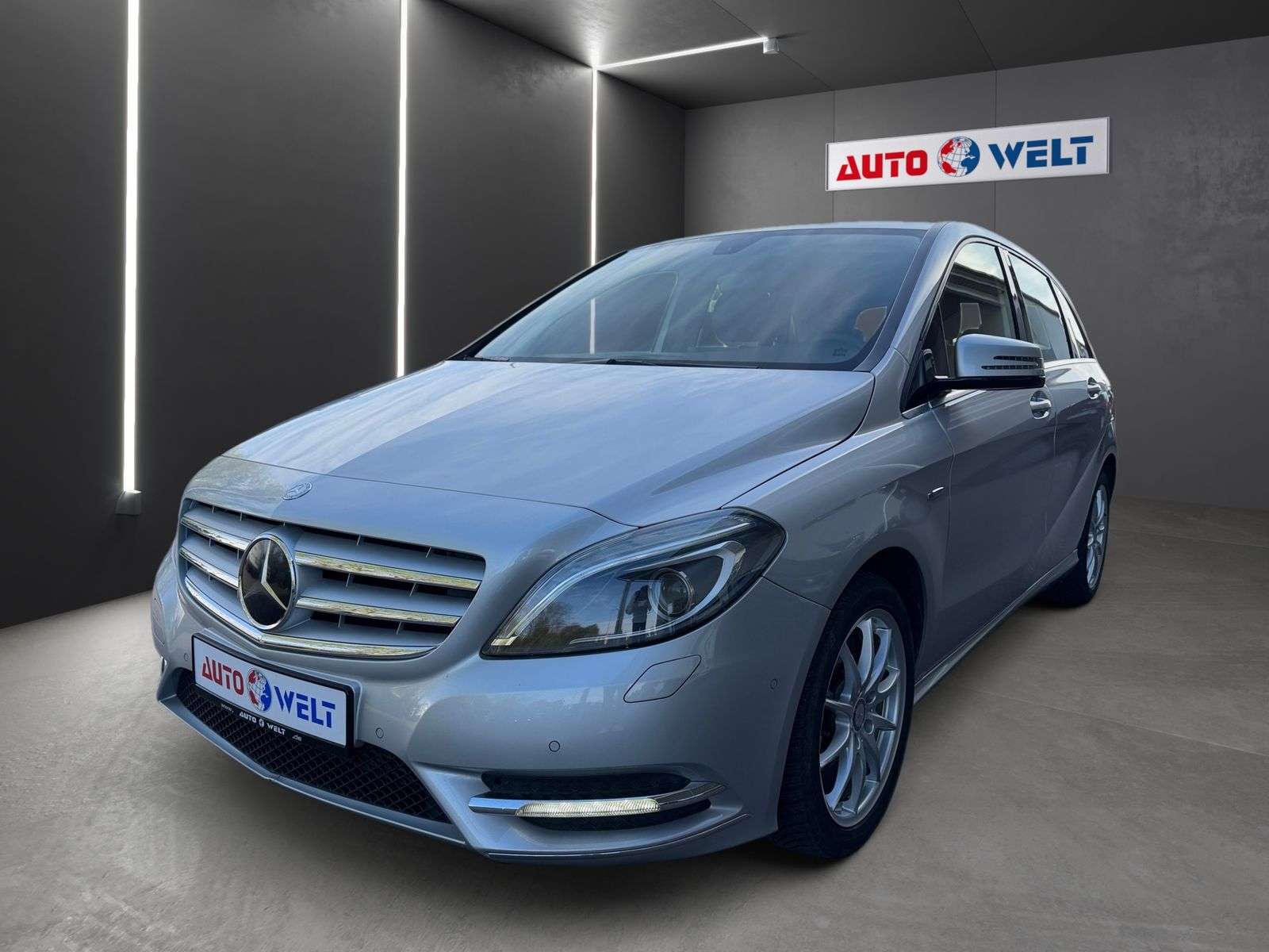 Second hand Mercedes Benz B-Class 180