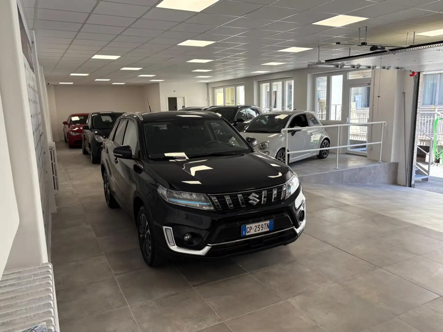 Suzuki Vitara 1.4 Hybrid 4WD AllGrip Top TAGLIANDI UFFICIALI Nero - 2