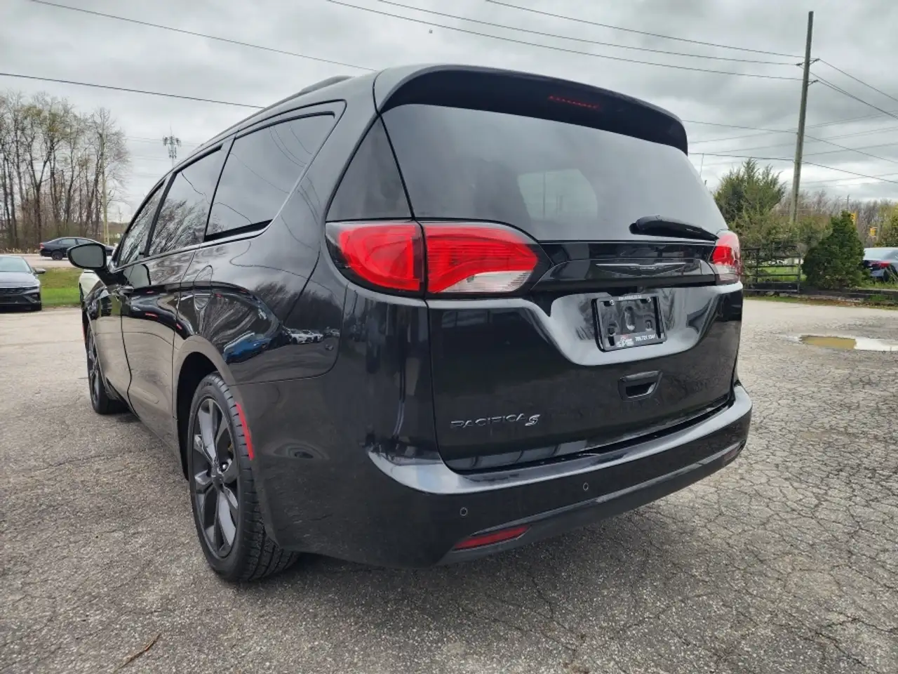 Chrysler Pacifica снимка Chrysler Pacifica
