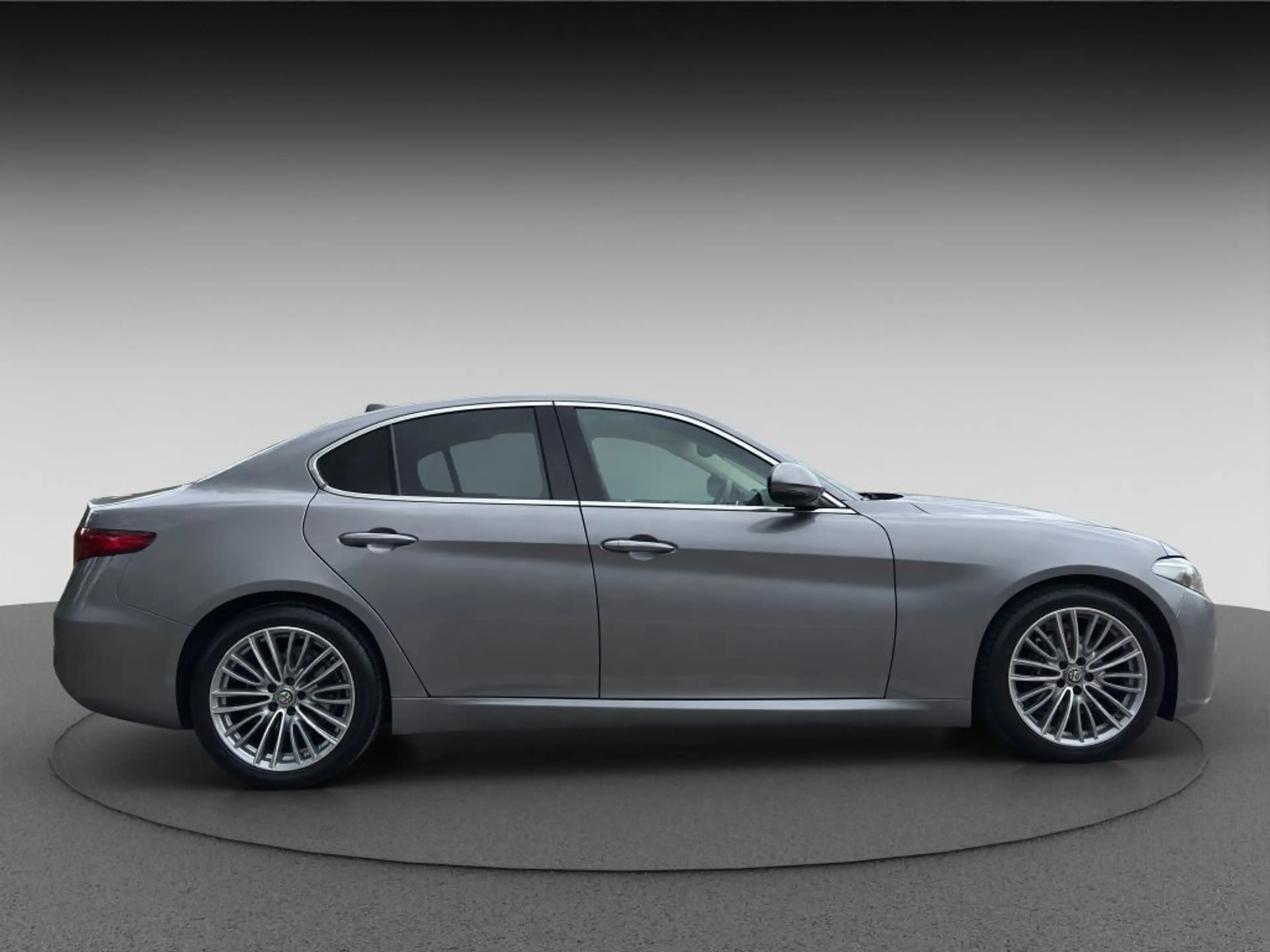 Alfa Romeo Giulia GIULIA LUSSO RENTNER FZG TOP ZUSTAND SCHECKHEFT — photo 8