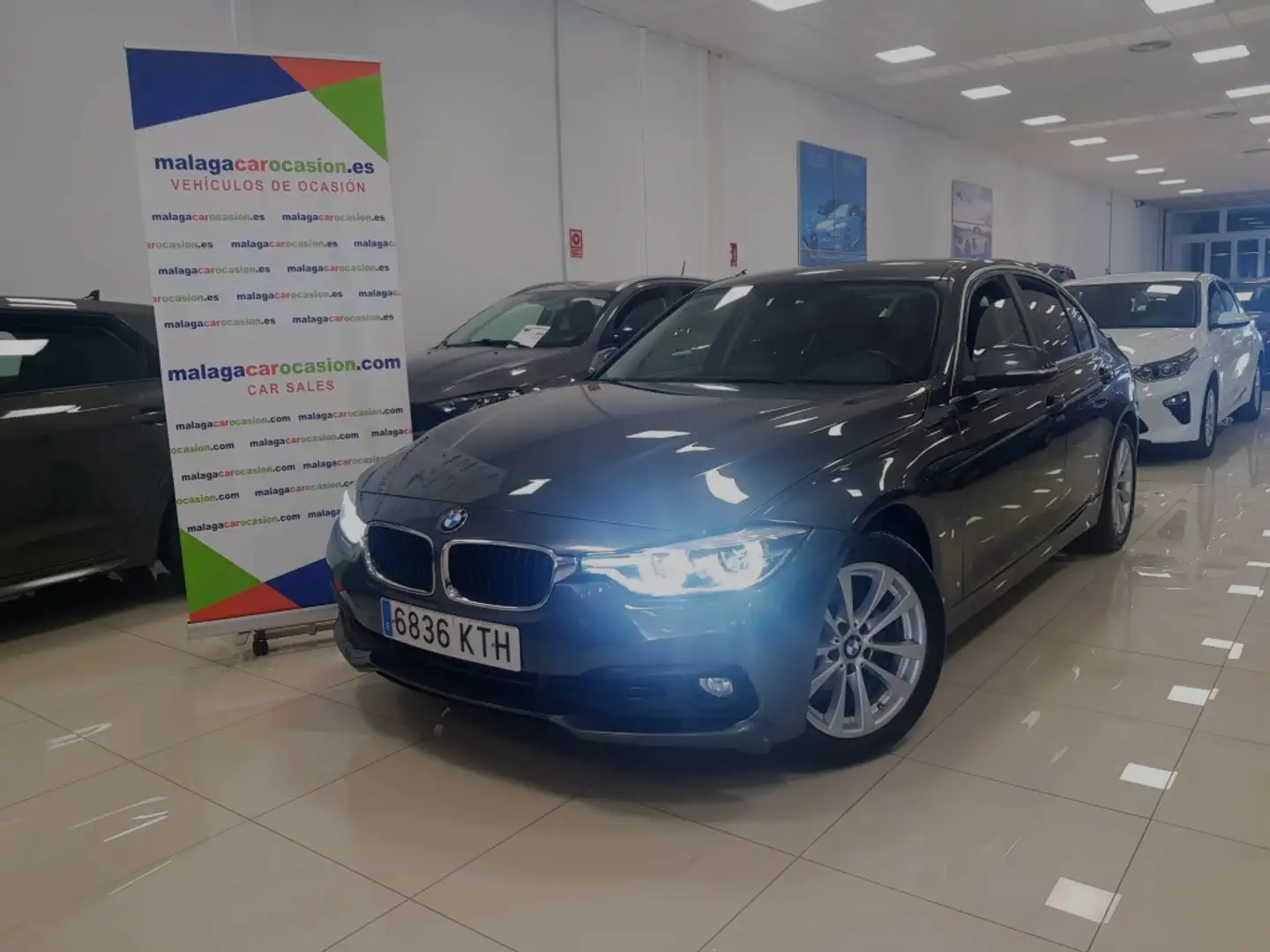 BMW 318 318dA Gris - 1