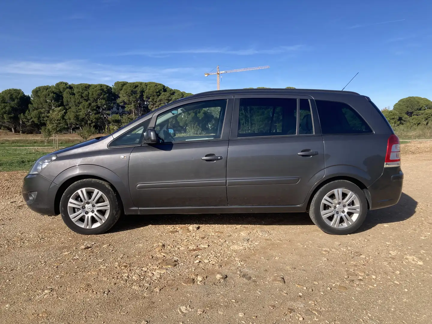 Opel Zafira Opel Zafira B 1.7 CDTi 6V 125cv Family 7 plazas Gris - 2