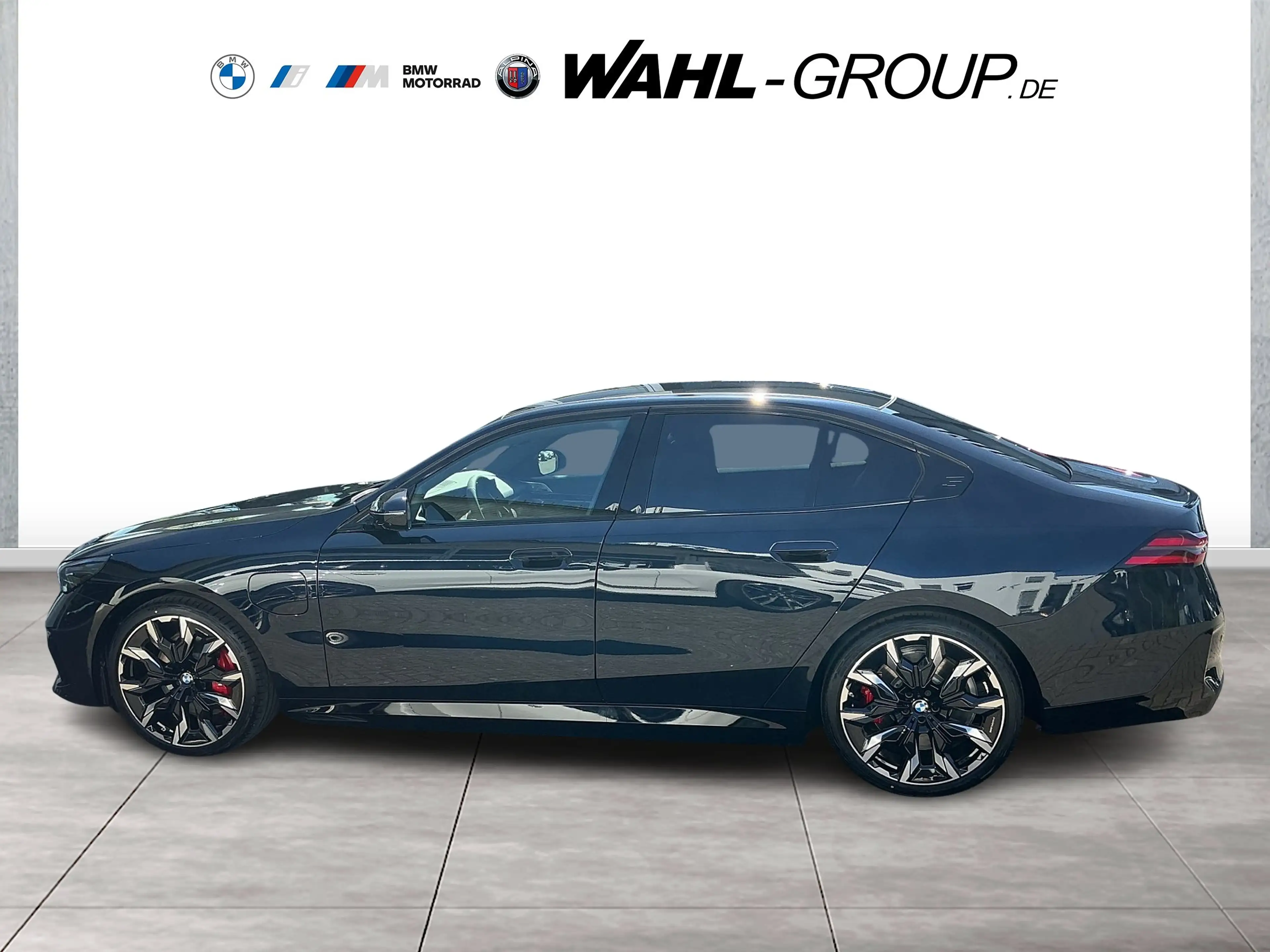 BMW 550 e xDrive M Sport Pro Panorama Innovation AHK LiveC — photo 9