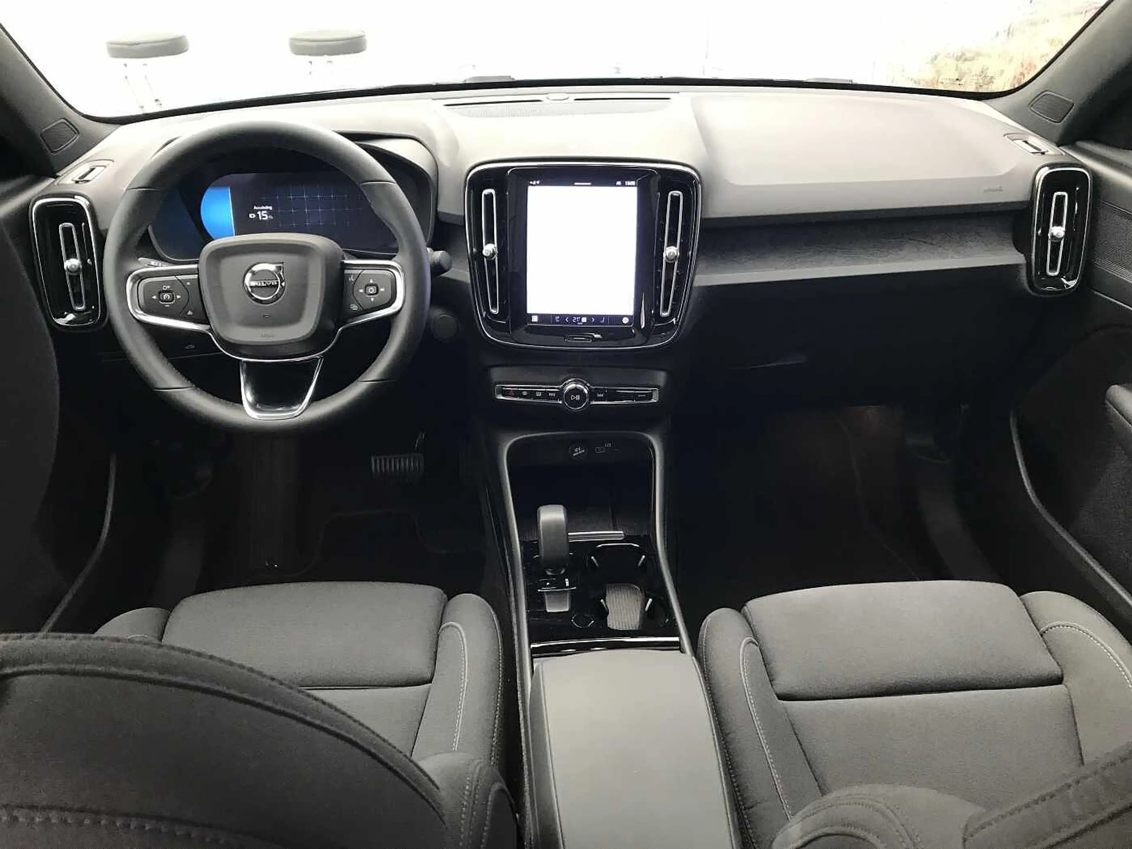 Volvo C40 RECHARGE P6 PLUS - ACC - BLIS - PANO - ... — photo 8
