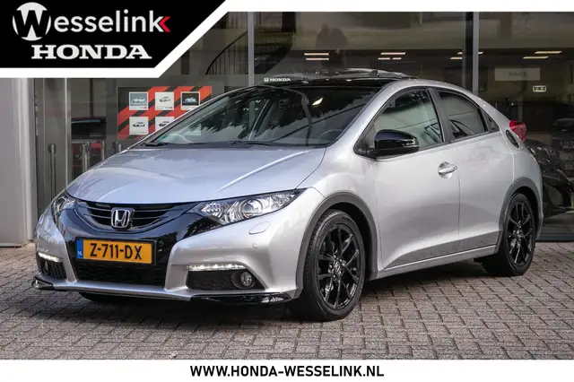 Honda Civic 1.8 Executive - Xenon | Pano | Afn. trekhaak | Nav