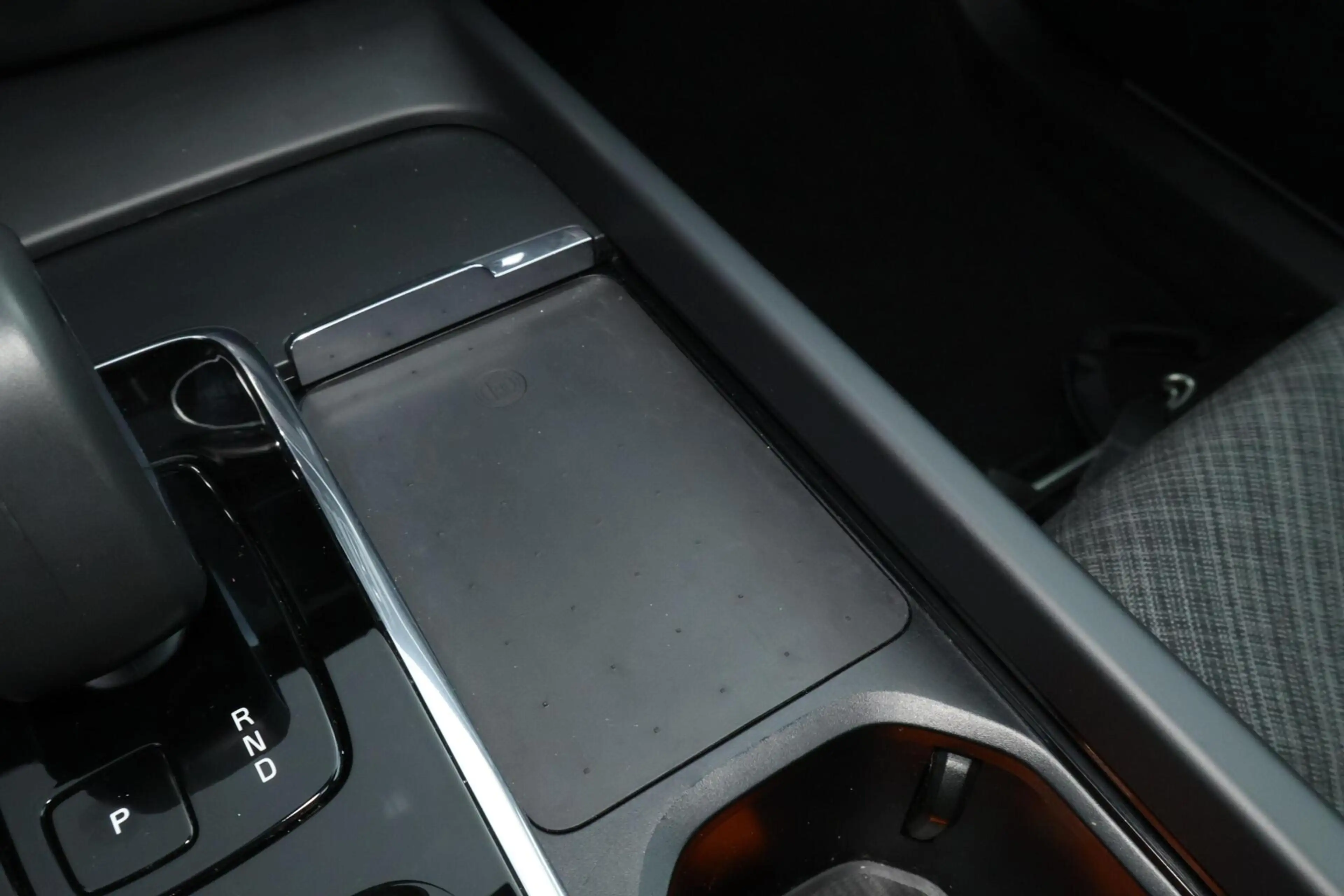 Volvo XC60 2.0 T6 Plug-in hybrid AWD Core Bright Long Range | — photo 37