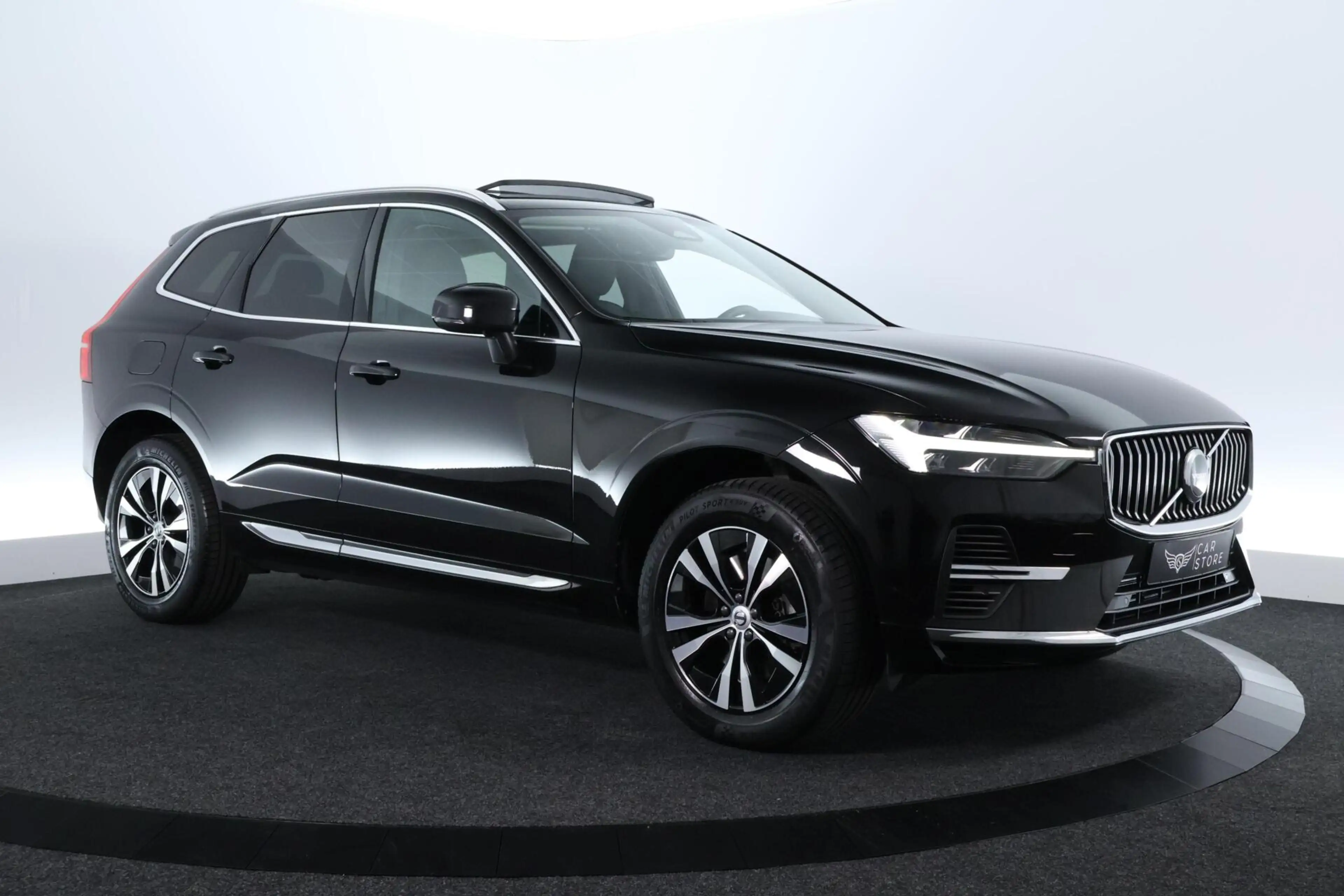 Volvo XC60 2.0 T6 Plug-in hybrid AWD Core Bright Long Range | — photo 3