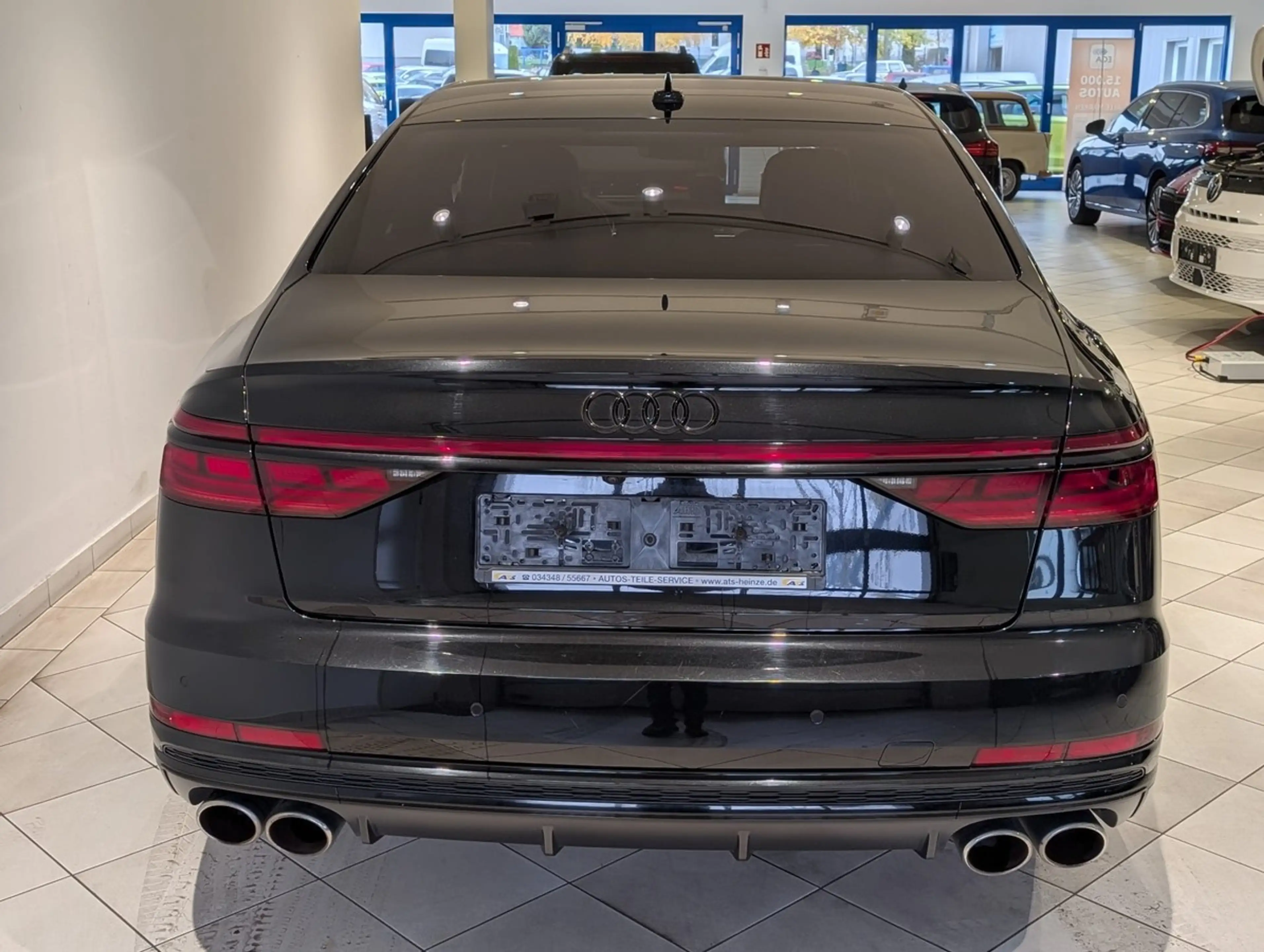 Audi S8 TFSI quatto Head-up Matrix Nachtsicht — photo 4