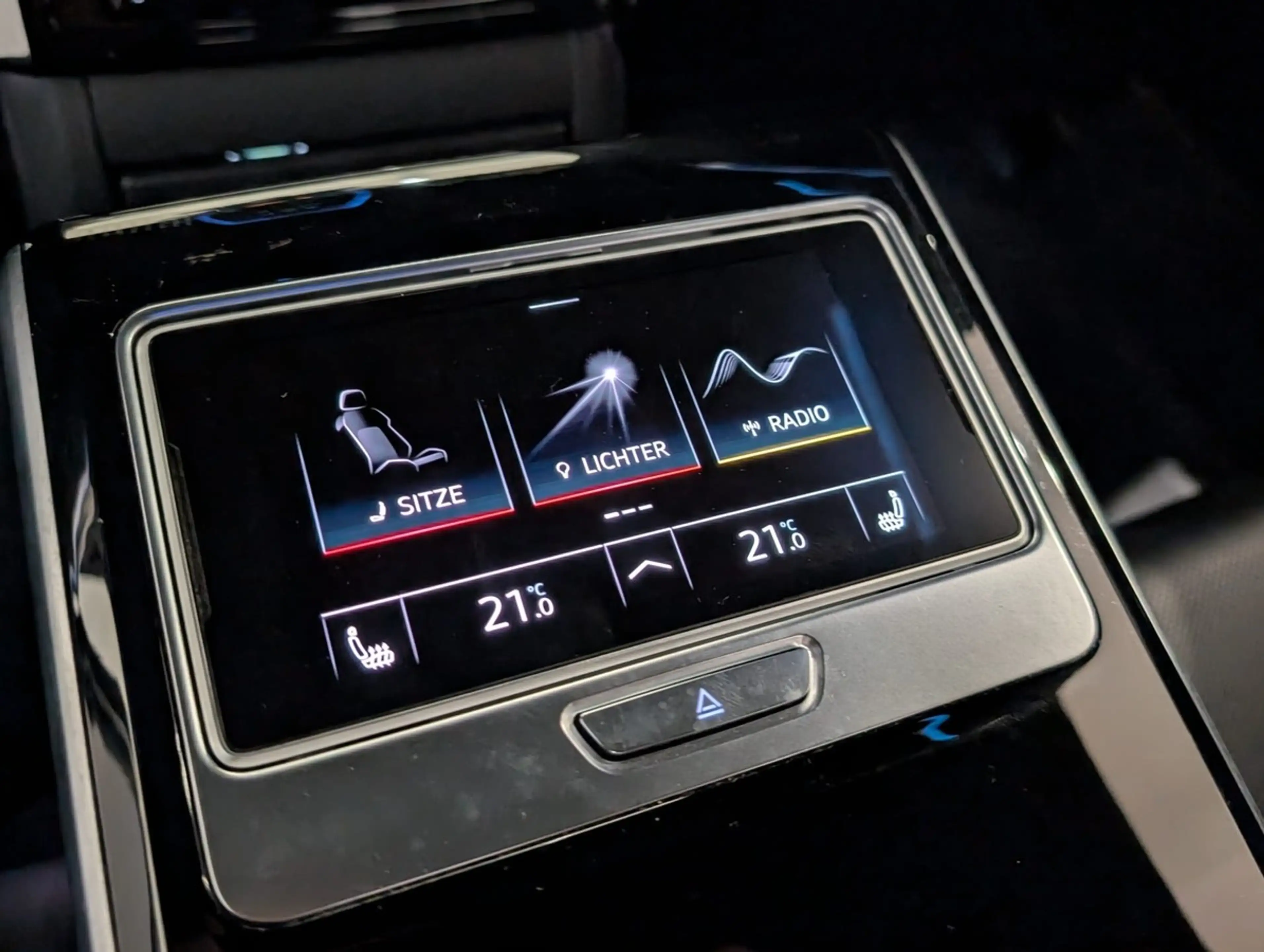 Audi S8 TFSI quatto Head-up Matrix Nachtsicht — photo 9