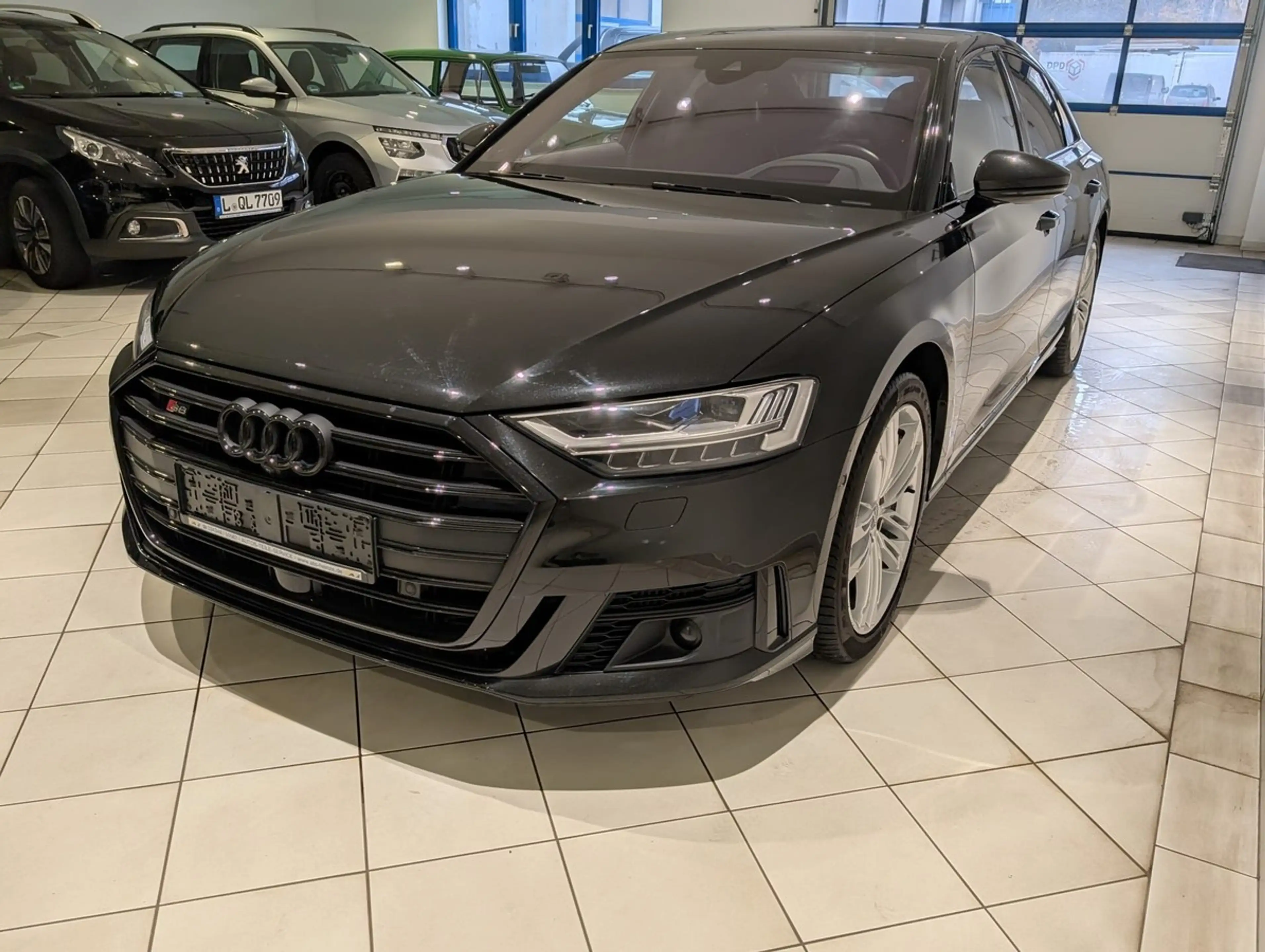 Audi S8 TFSI quatto Head-up Matrix Nachtsicht — photo 6