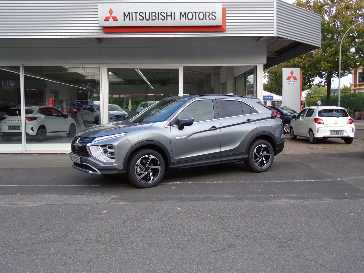 Mitsubishi Eclipse Cross Plus PHEV 4WD * SPAREN SIE € 12.000,--! * Grau - 1