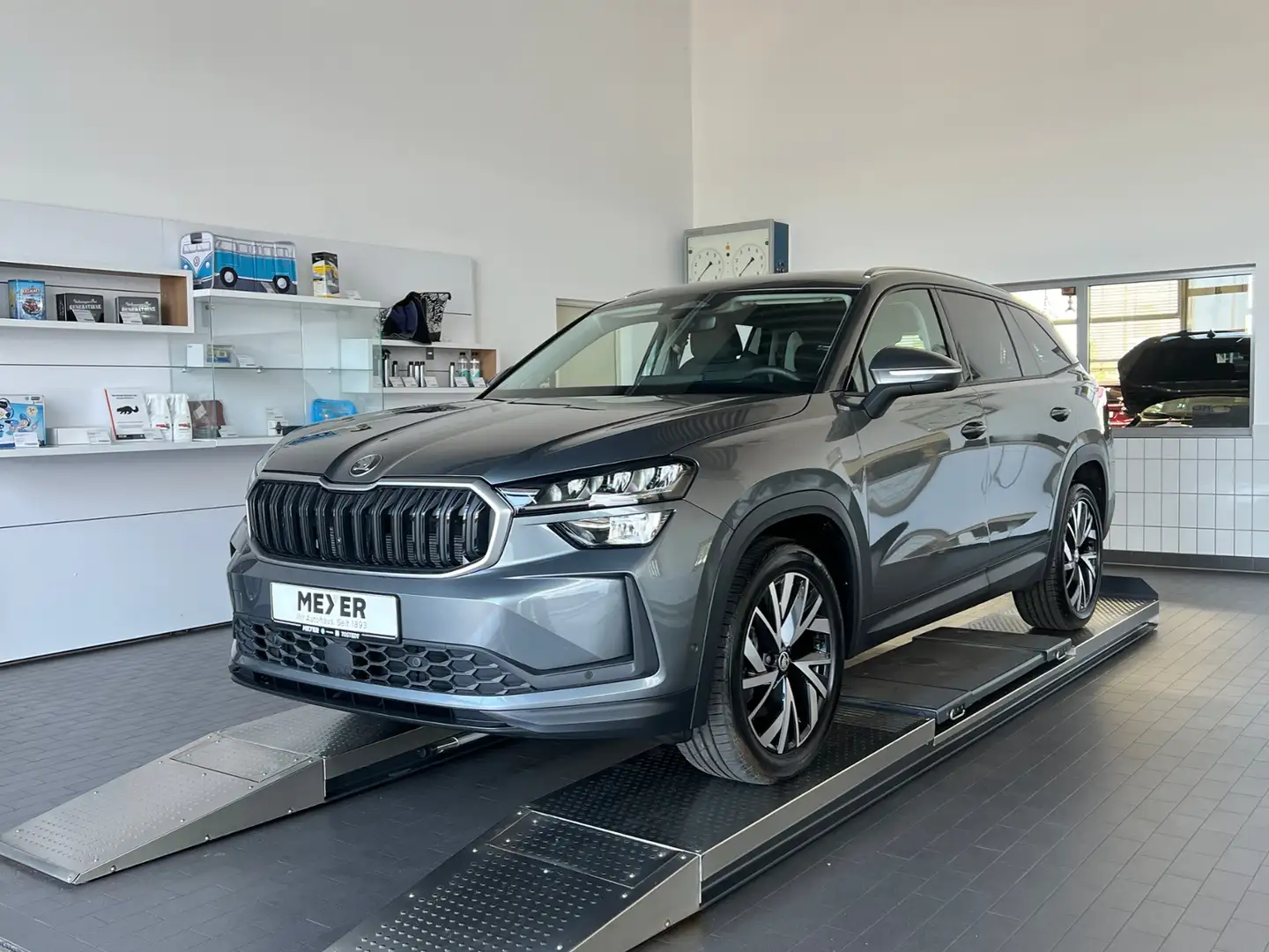 Skoda Kodiaq Selection 2.0 TDI DSG 4x4 *7-Sitze, AHK, 360° Kam Szürke - 2