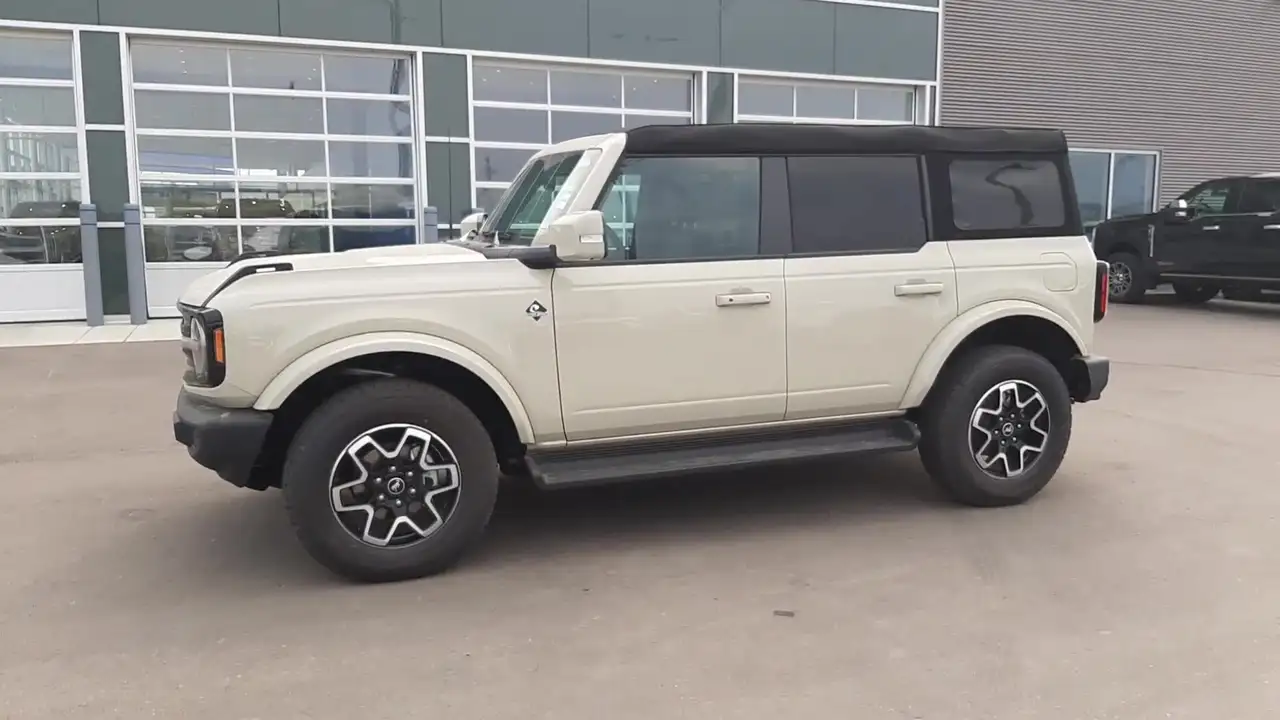 Ford Bronco снимка Ford Bronco
