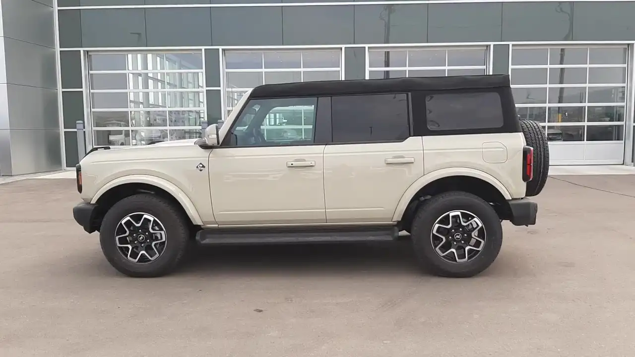 Ford Bronco снимка Ford Bronco