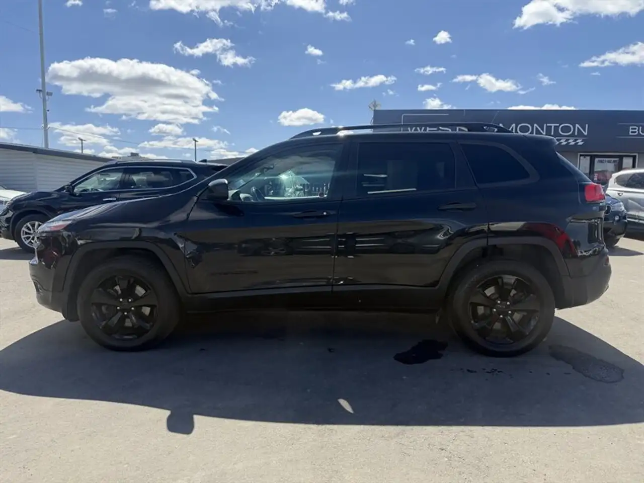 Jeep Cherokee снимка Jeep Cherokee