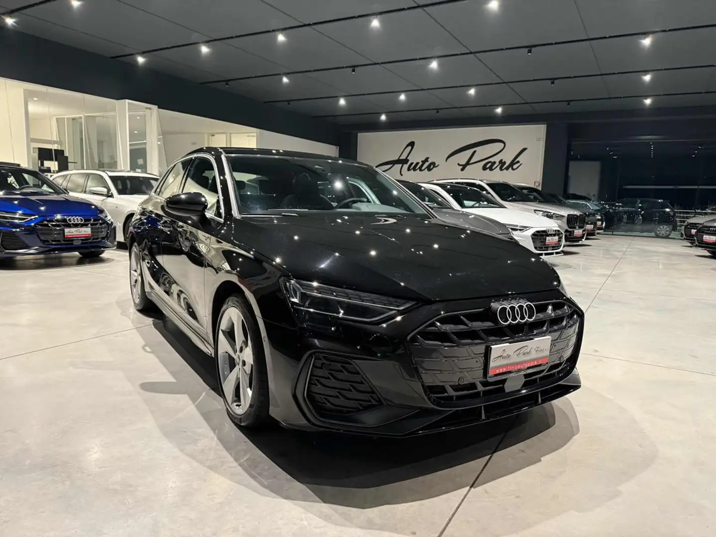 Audi A3 SPB 35TDI S tronic S line -MATRIX e TETTO APRIBILE Nero - 1