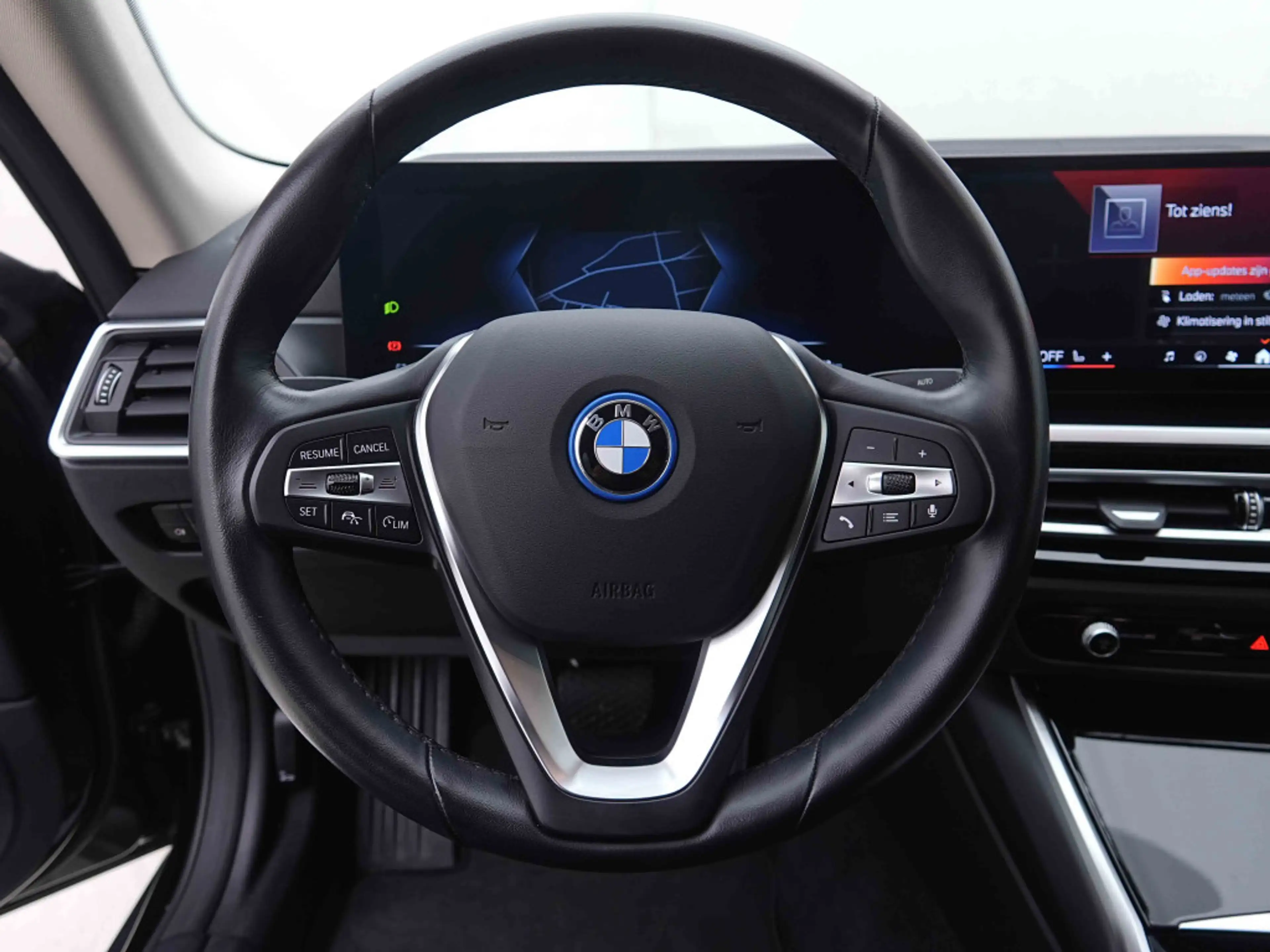 BMW i4 eDrive35 70 kWh | WLTP Range 483 Km | Leather | ALU19 | GPS — photo 11