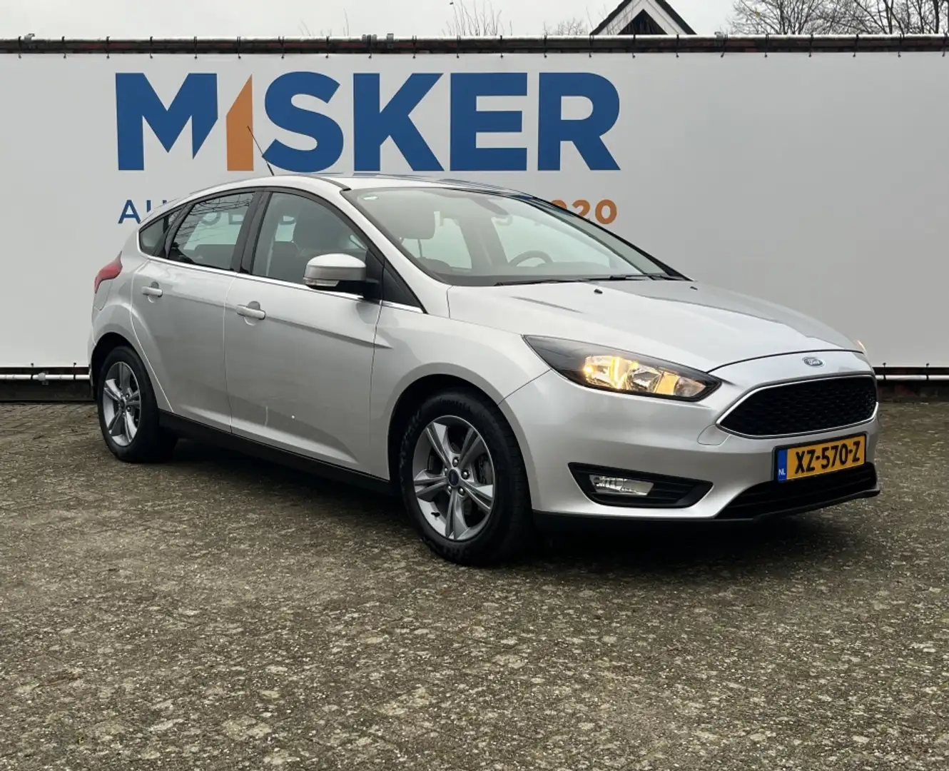 Ford Focus 125pk Lease Edition DEALERONDERHOUDEN/TREKHAAK/CLI Grijs - 2