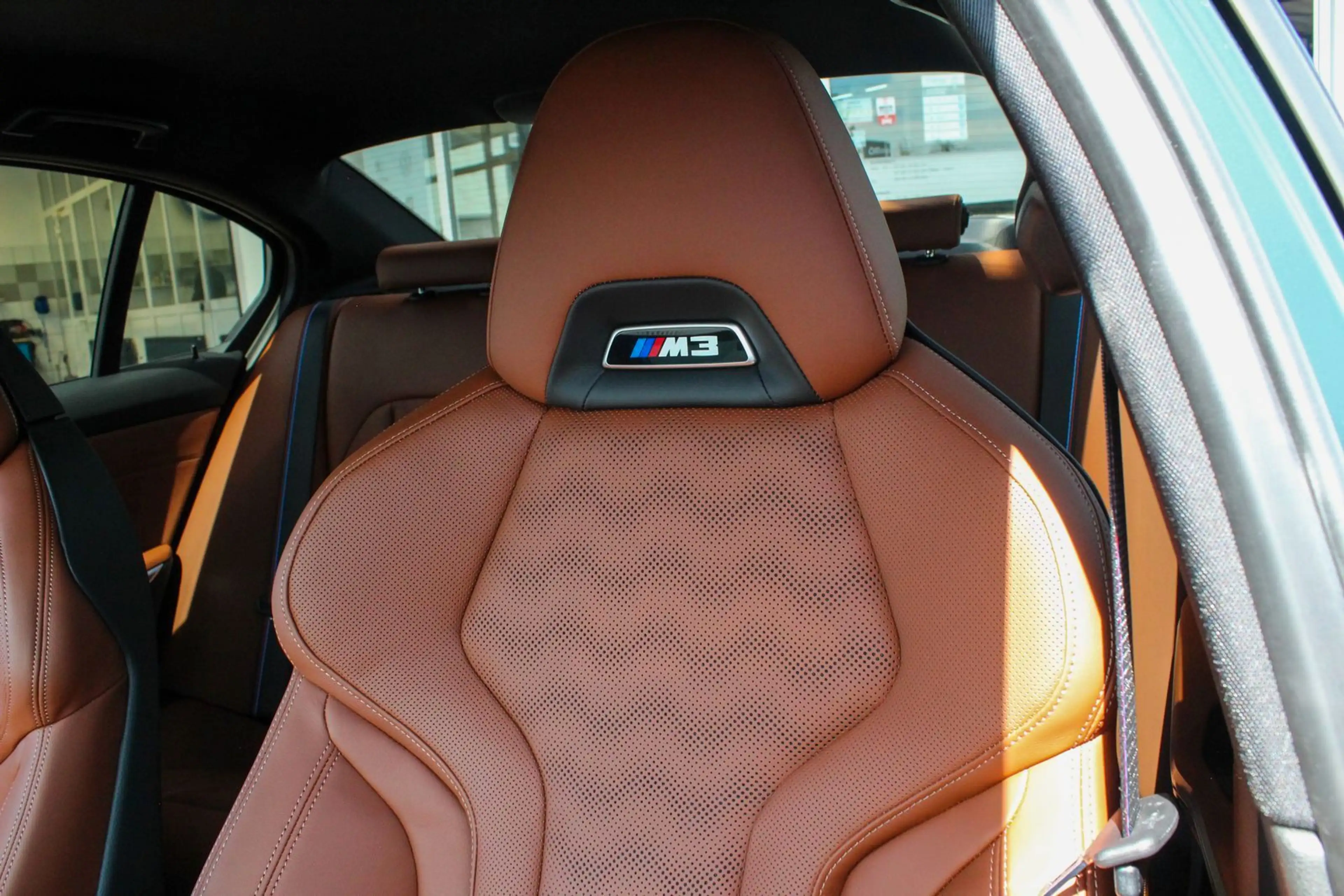 BMW M3 Competition H&K Sound+Carbon+360° Kamera+C... — photo 14