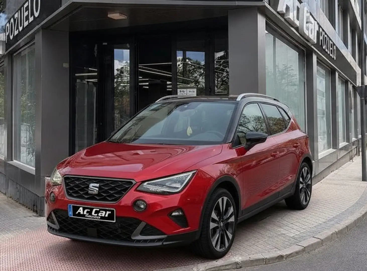 SEAT Arona 1.0 TSI 110 CV FR - 2