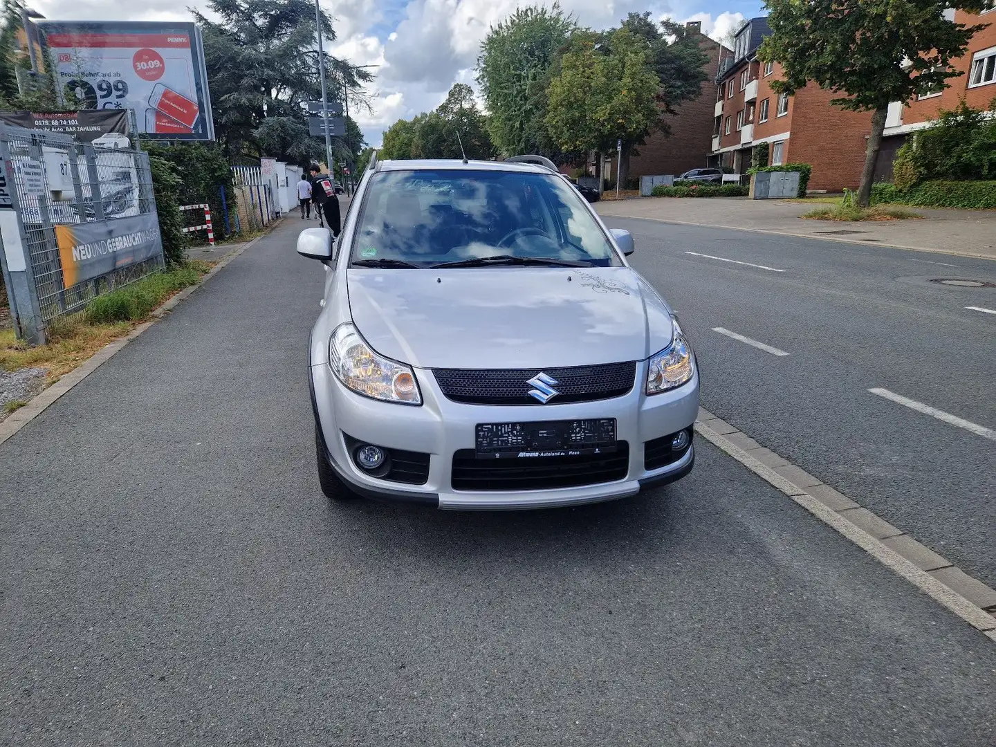 Suzuki SX4 Club Club 4x4,Sitzheizung,Navi,Alu Silber - 1