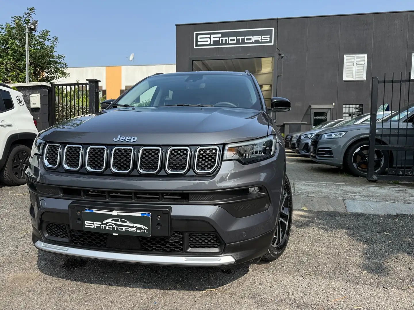 Jeep Compass 1.3 Turbo T4 190 CV PHEV AT6 4xe Limited Gris - 1