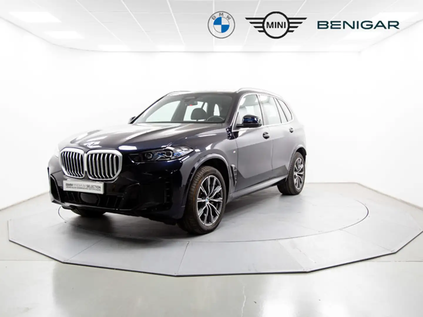 BMW X5 xDrive 30dA xLine Negro - 1