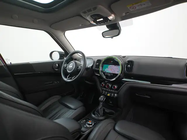 MINI Countryman view 2