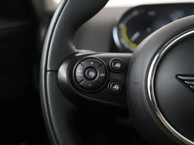 MINI Countryman view 9