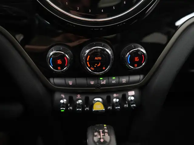 MINI Countryman view 14