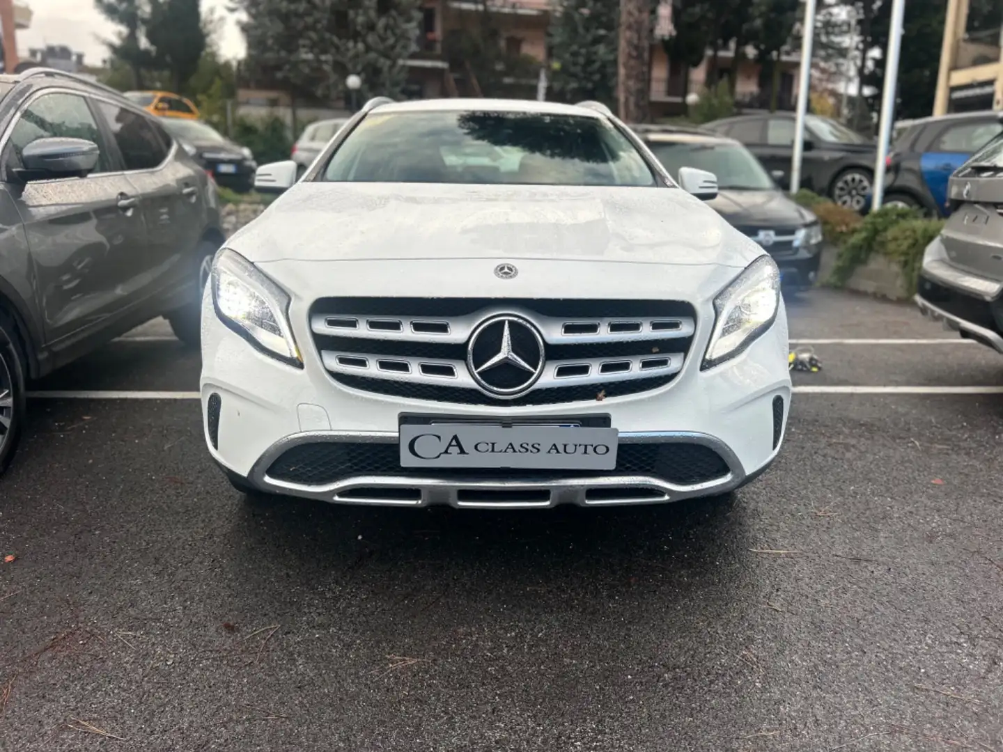 Mercedes-Benz GLA 200 GLA 200 Sport Bianco - 1