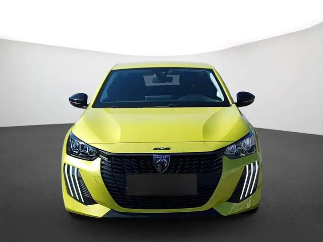 Peugeot 208 view 2