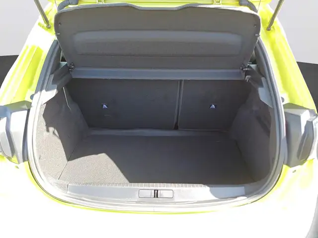 Peugeot 208 view 7