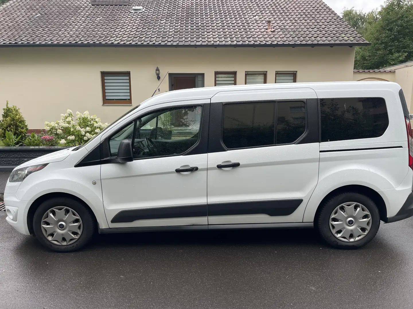 Ford Transit Connect Kombi lang Trend Biały - 1