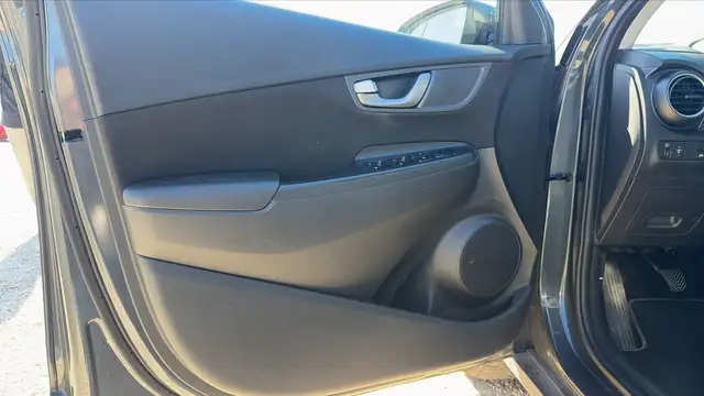 Hyundai Kona view 7