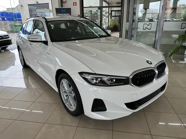 BMW 318 i Touring Aut. PDC V+A|Widescreen|Stoelverw|Apple