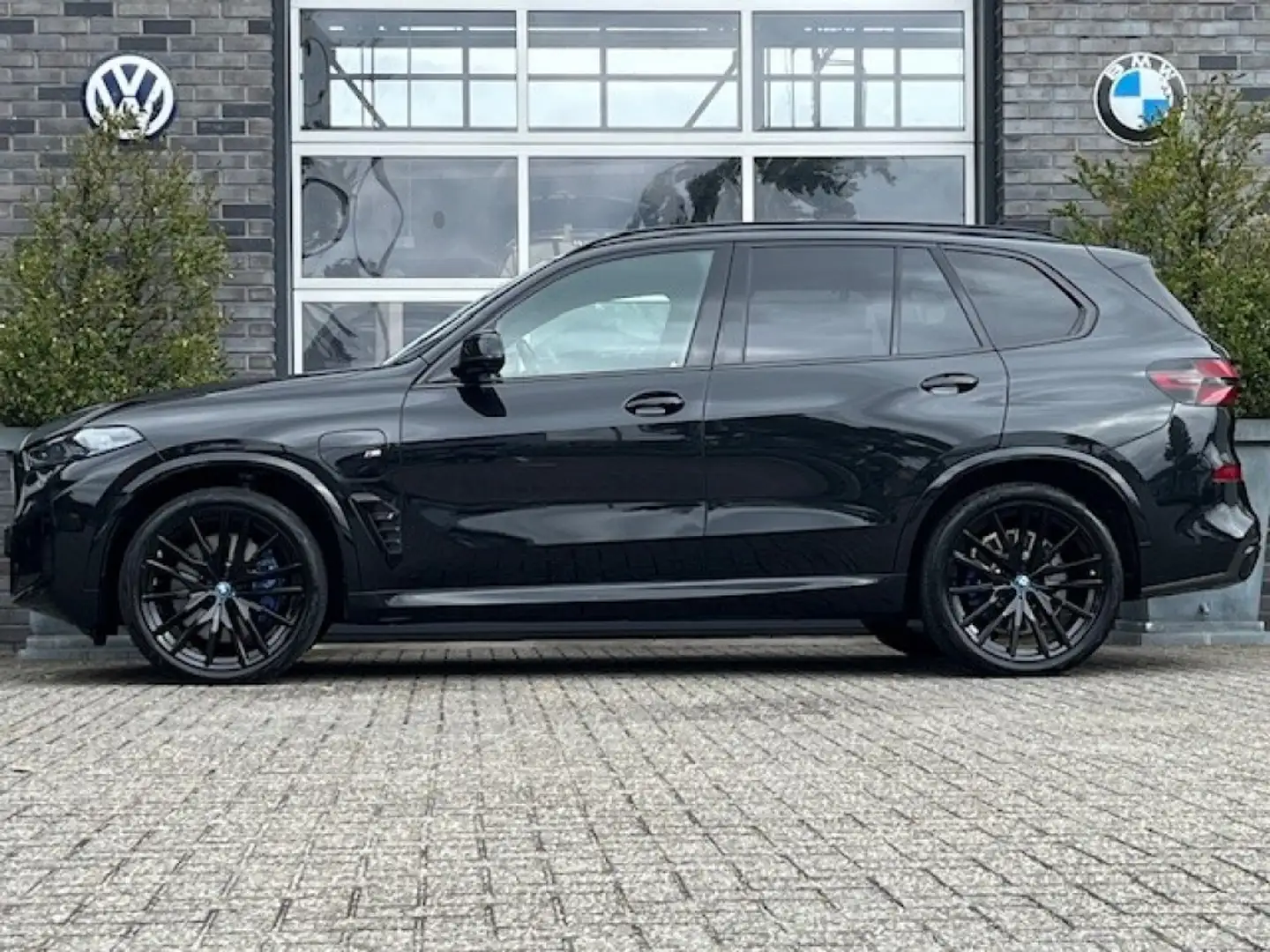 BMW X5 XDRIVE50E M-SPORT - PANO - HARMAN KARDON - 22 INCH Zwart - 2
