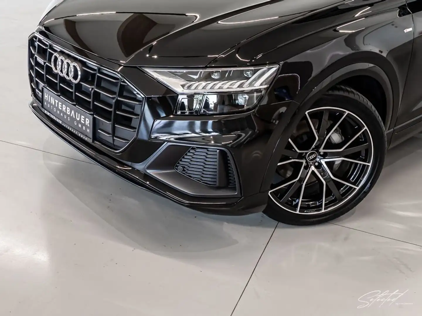 Audi Q8 50 TDI QUATTRO*S-LINE*AHK*SPORT-FAHWERK*PANO* Schwarz - 2