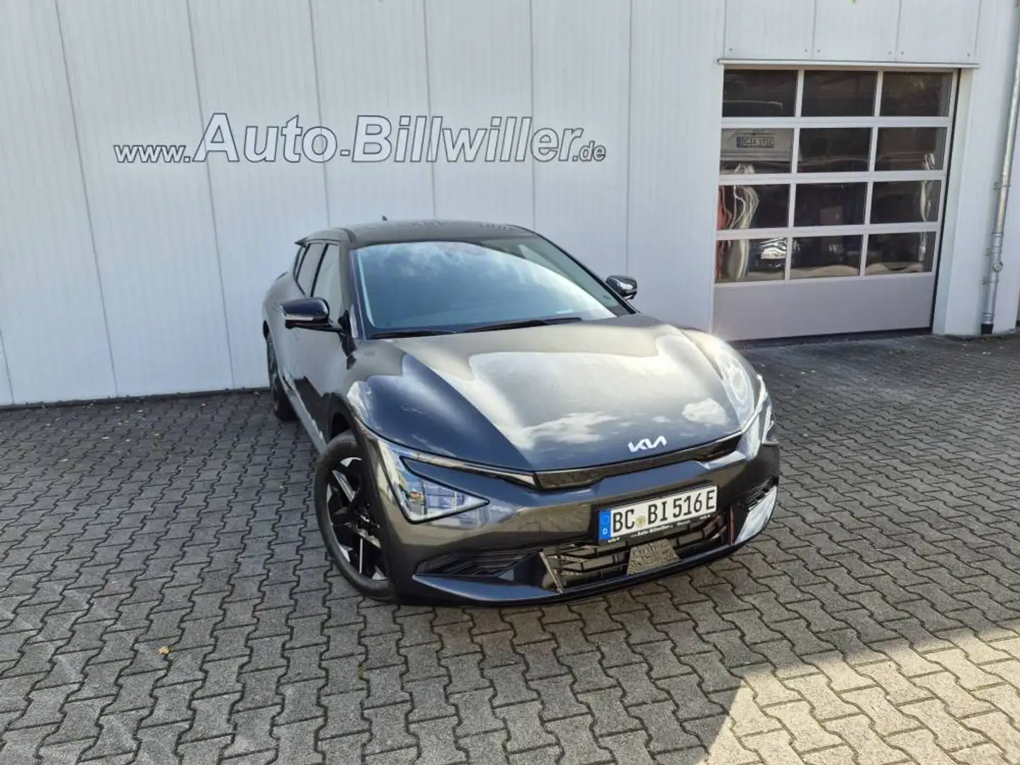 Kia EV6 84 kWh (229 PS) RWD Earth WP Comfort DriveWise Vie Grau - 1